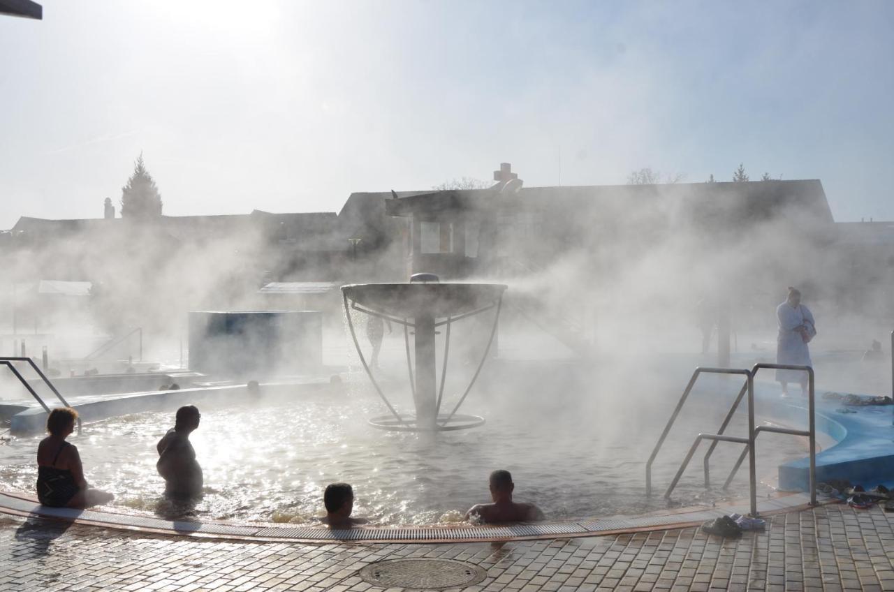 Apartmán AQUAPARK - Hotel Bešeňová Kültér fotó